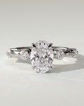 arwen-solitaire-oval