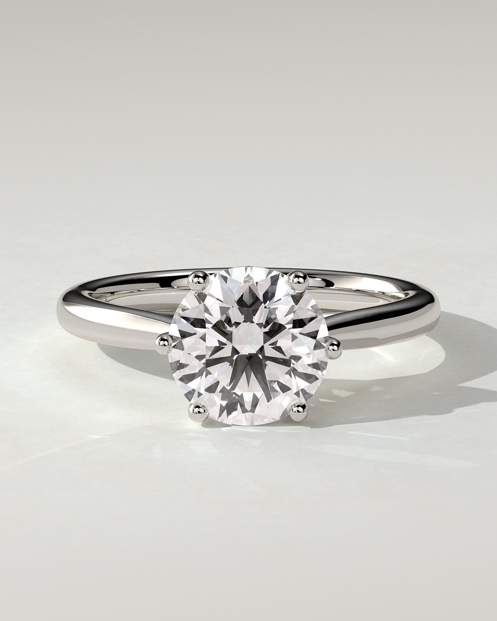delilah-solitaire-round