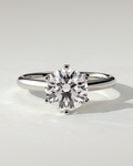 gabrielle-solitaire-round