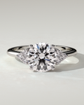 greta-solitaire-round