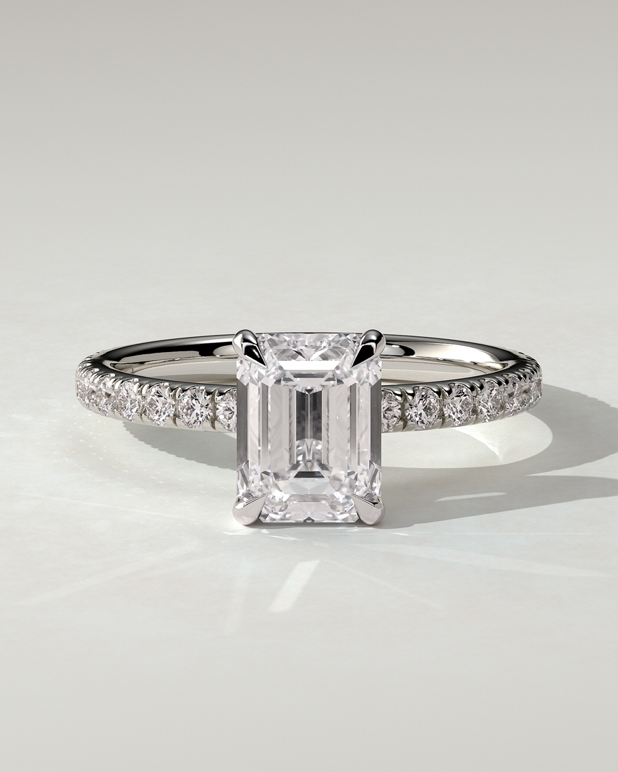 gwyneth-solitaire-emerald
