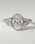 isabella-solitaire-bezel