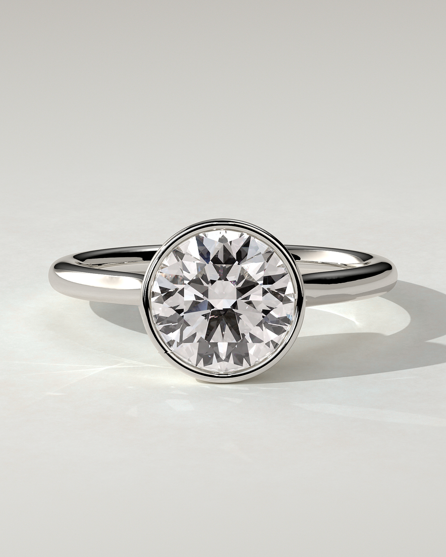 maeve-solitaire-bezel