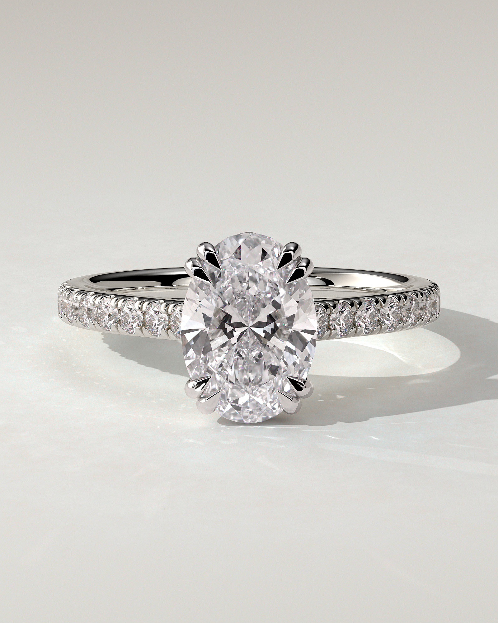 sasha-solitaire-oval