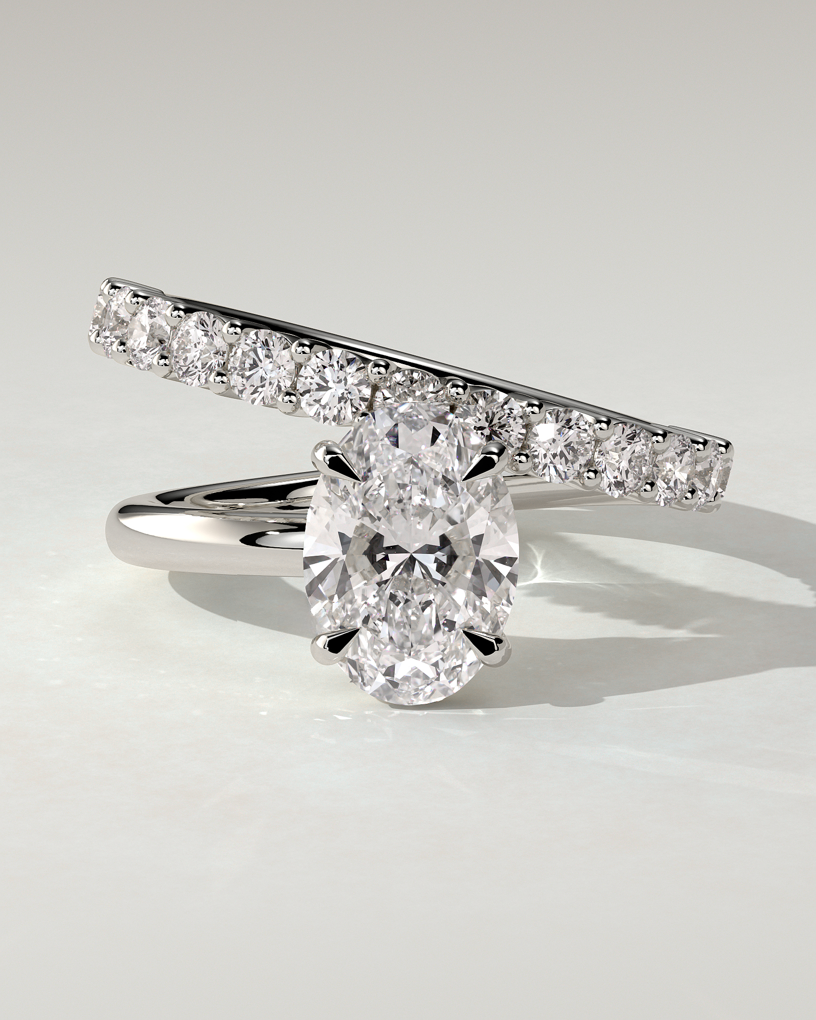 sevela-solitaire-oval