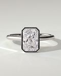 zoe-solitaire-bezel