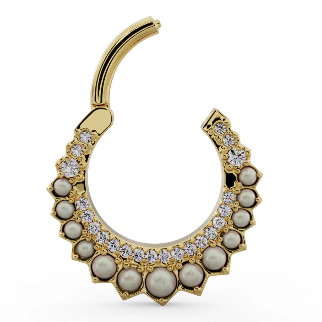 Royal Ear Piercing Grandeur